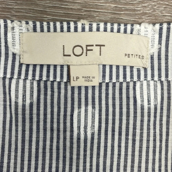 LOFT Blue White Striped Dot Flutter Sleeve Wrap Blouse LP - Picture 9 of 12